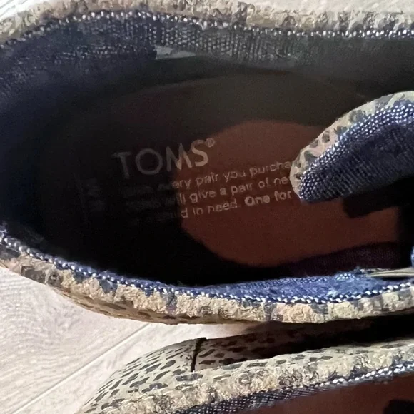Toms Kala Desert Wedge Suede Ankle Booties Cheetah Leopard Print Size 8 - Picture 4 of 7